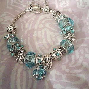 Turquoise Crystal Stone Bracelet.